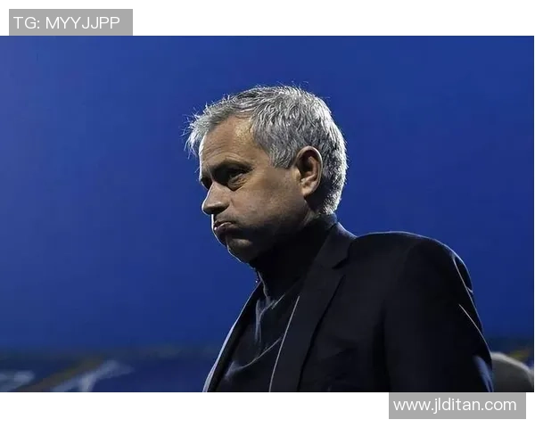 穆里尼奥的夏日奇兵：格雷罗的合同风云与红蓝军团的未来图景