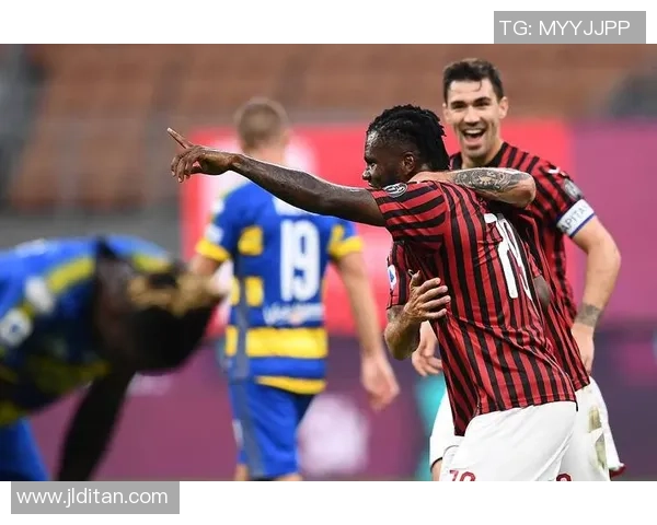 米兰队长700万年薪仍想离队？“阿囧”叹息，红黑军团何去何从？