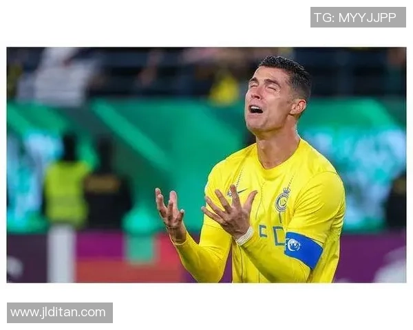 飞沙走石，山河一变！C罗折射进球后的“战神”咆哮，是传奇的呐喊！